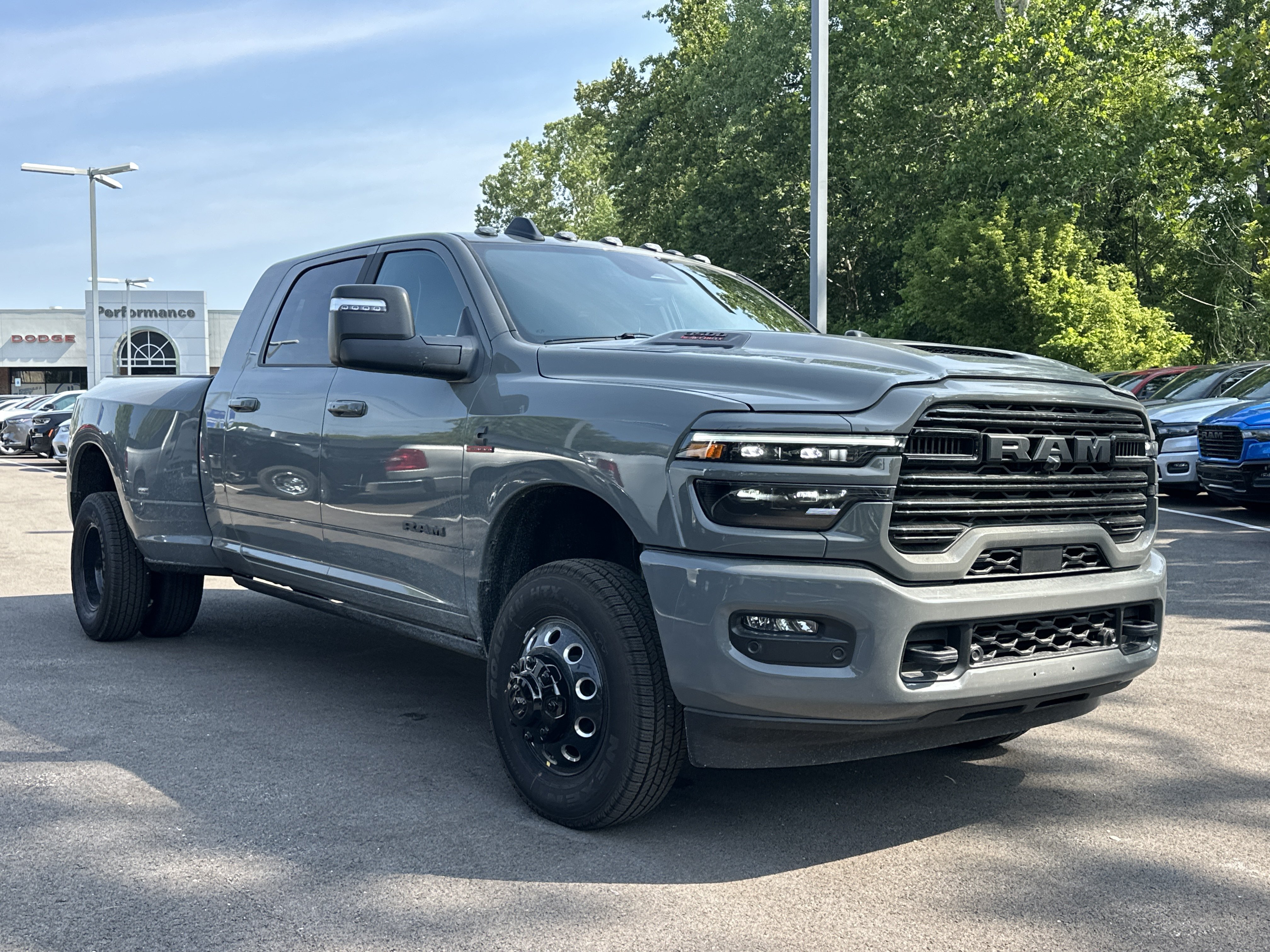 New 2026 RAM 3500 Laramie AWD/4WD image 21
