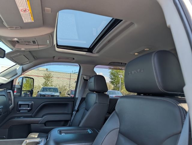 Used 2019 GMC Sierra 2500 Denali w/ Duramax Plus Package AWD/4WD image 13