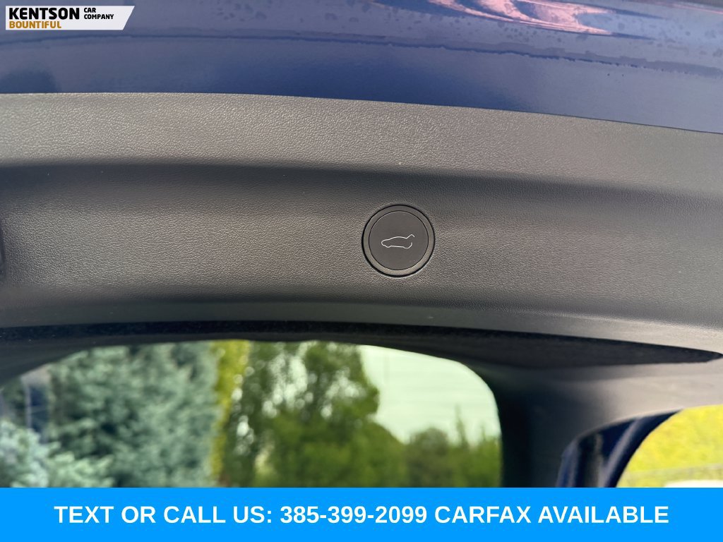 Used 2025 Tesla Model Y Performance AWD/4WD image 34
