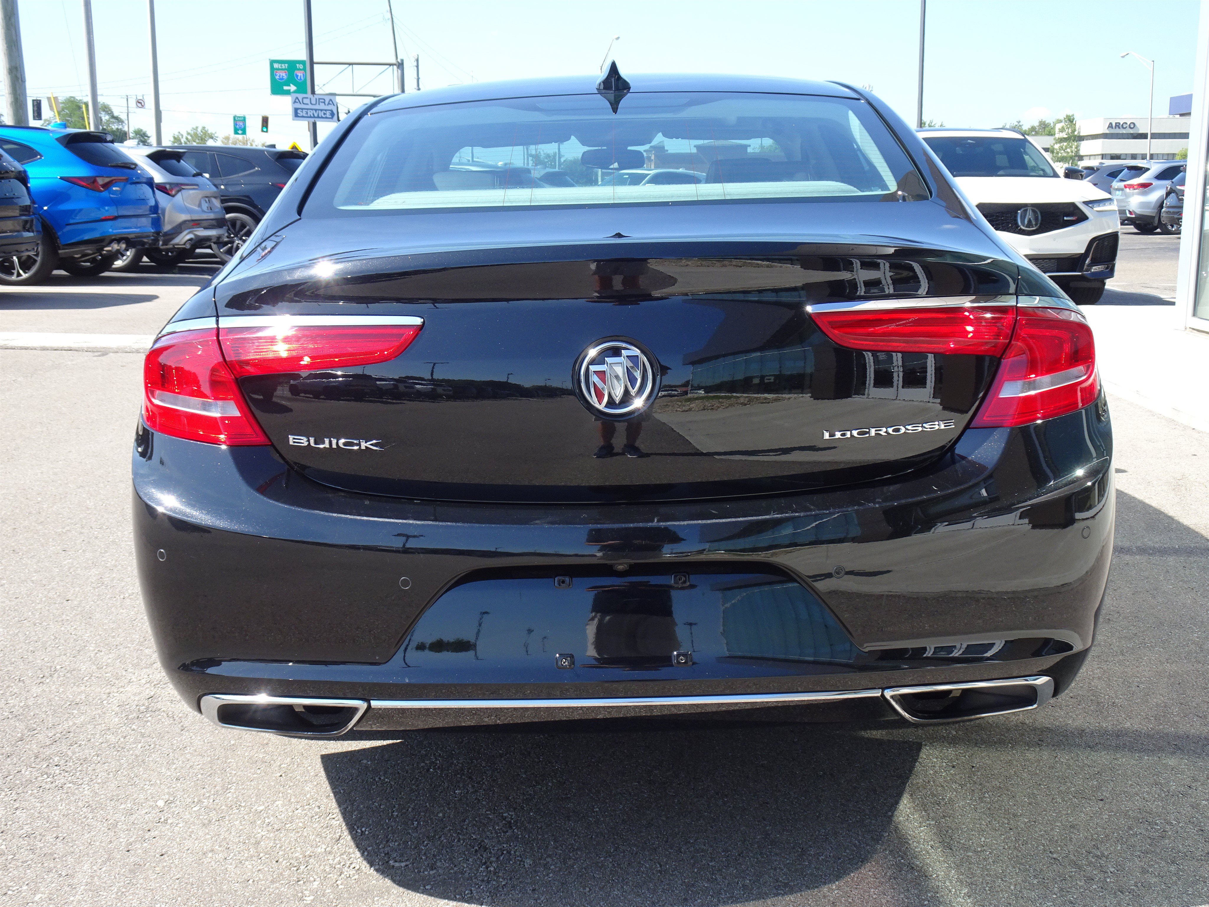 Used 2017 Buick LaCrosse Essence w/ Sun and Shade Package FWD image 4