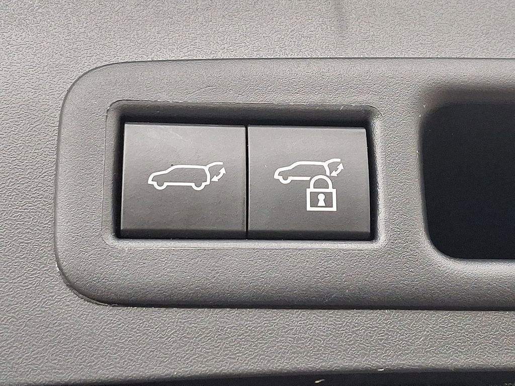 Used 2023 Lexus UX 250h AWD w/ Premium Package image 28