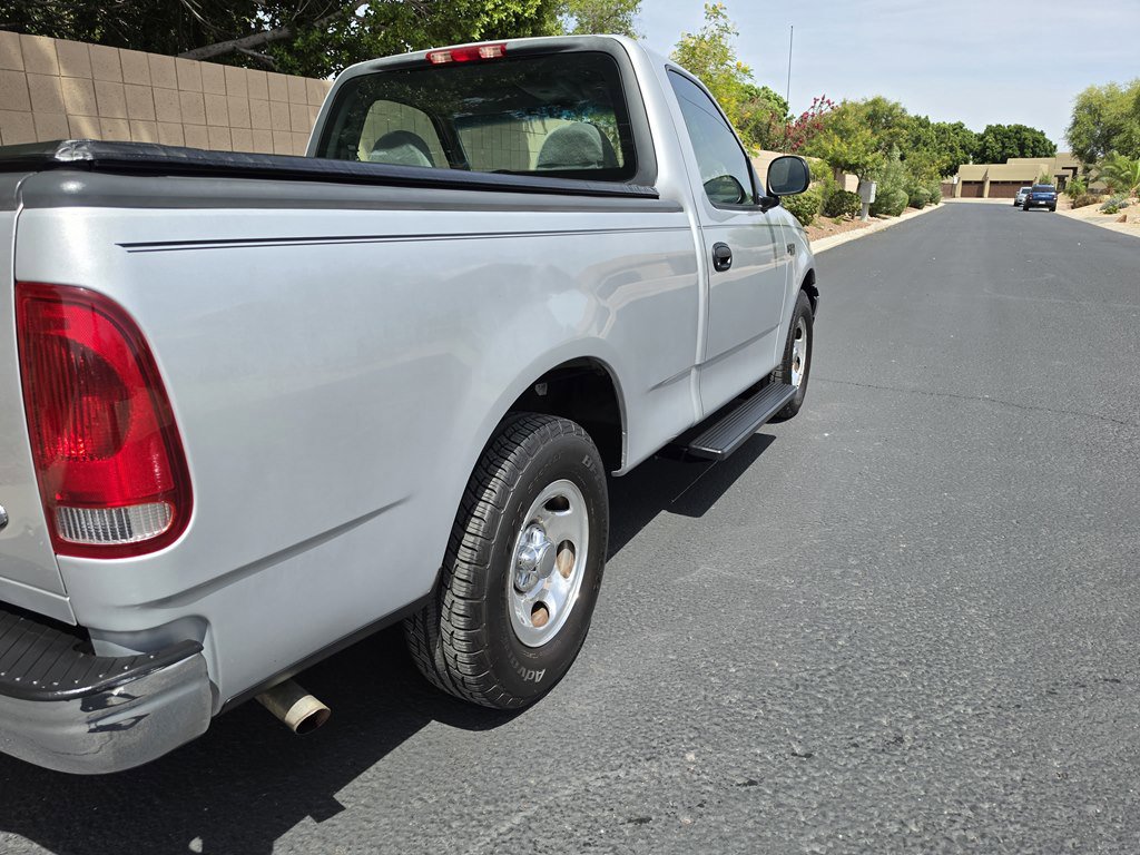 Used 2000 Ford F150 XL RWD image 4