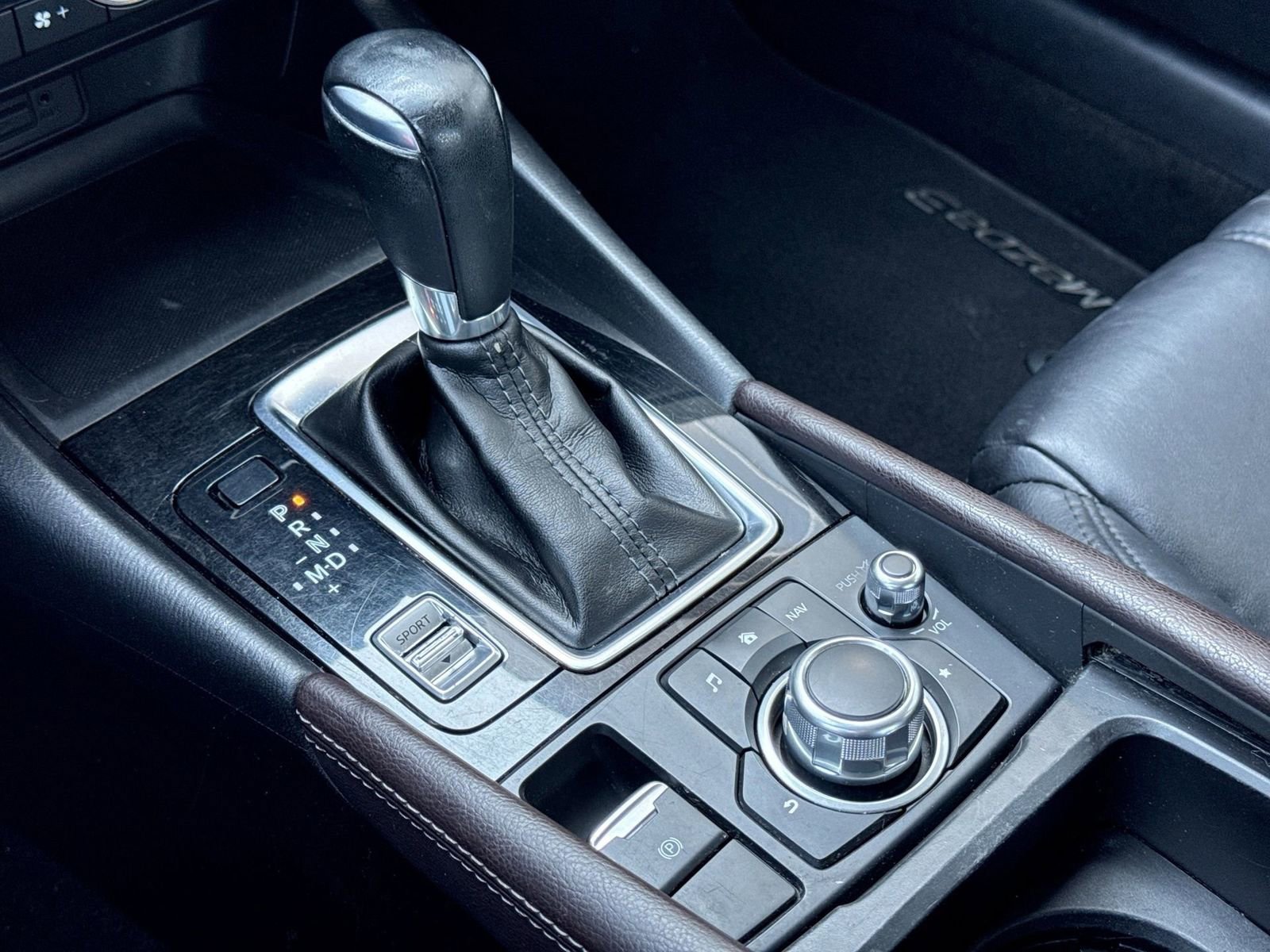 Used 2018 MAZDA MAZDA3 Touring image 56