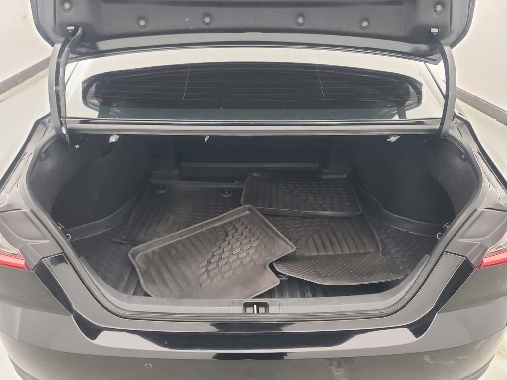 Used 2025 Toyota Camry XSE image 19