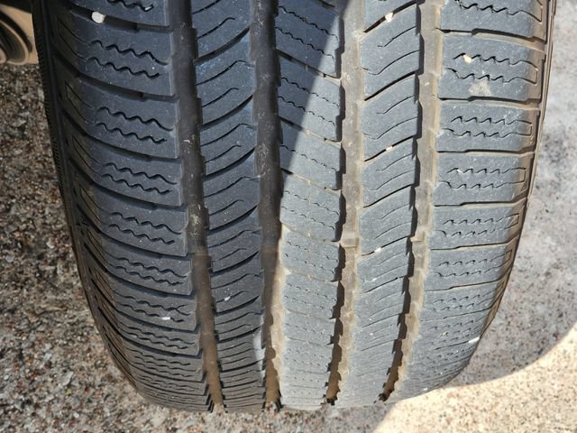 Used 2025 RAM 1500 Laramie AWD/4WD image 10