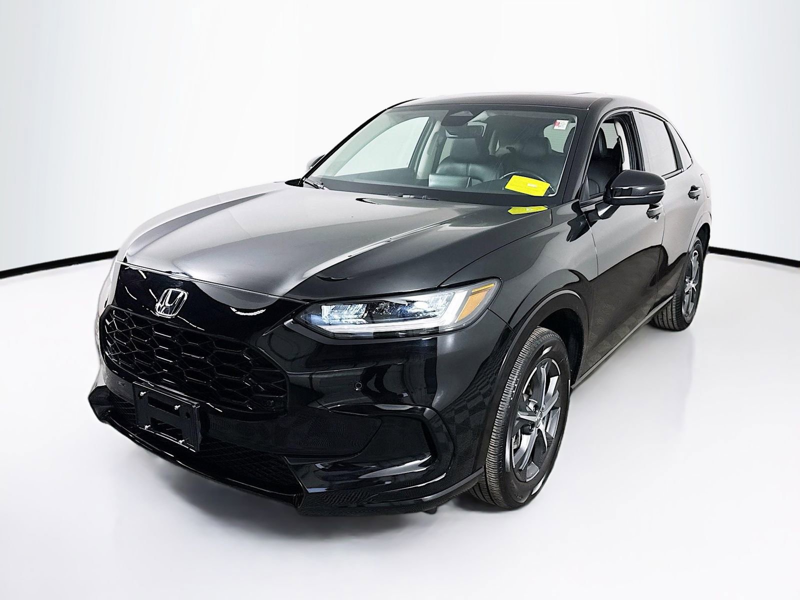 Used 2025 Honda HR-V EX-L image 3