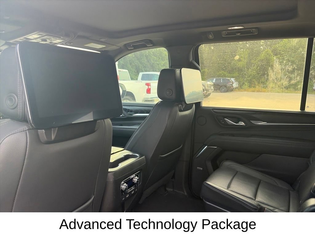 Used 2023 GMC Yukon XL Denali w/ Advanced Technology Package AWD/4WD image 12