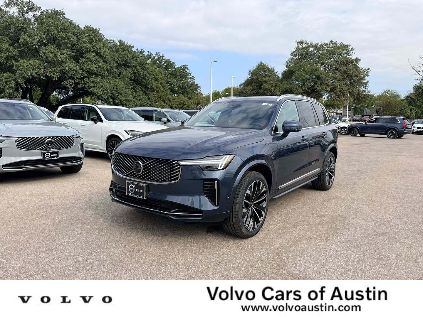 New 2026 Volvo XC90 B6 Plus w/ Protection Package Premier