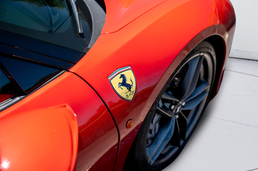 Used 2017 Ferrari 488 GTB RWD image 20