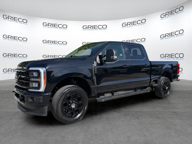 Used 2023 Ford F250 XLT w/ Black Appearance Package AWD/4WD image 3