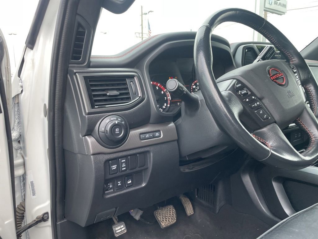 Used 2023 Nissan Titan PRO-4X image 12