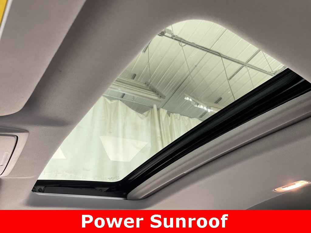 Used 2022 Honda CR-V Touring image 5