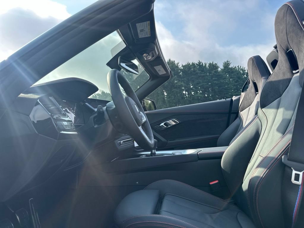 New 2026 BMW Z4 M40i RWD image 15