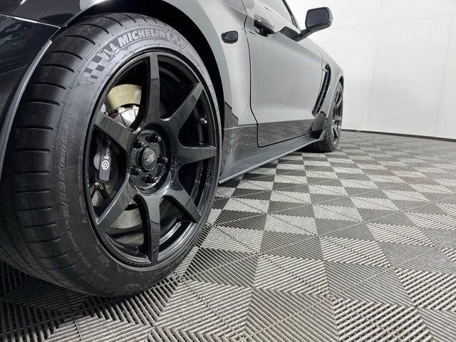Used 2020 Ford Mustang Shelby GT350 w/ Technology Package RWD image 14
