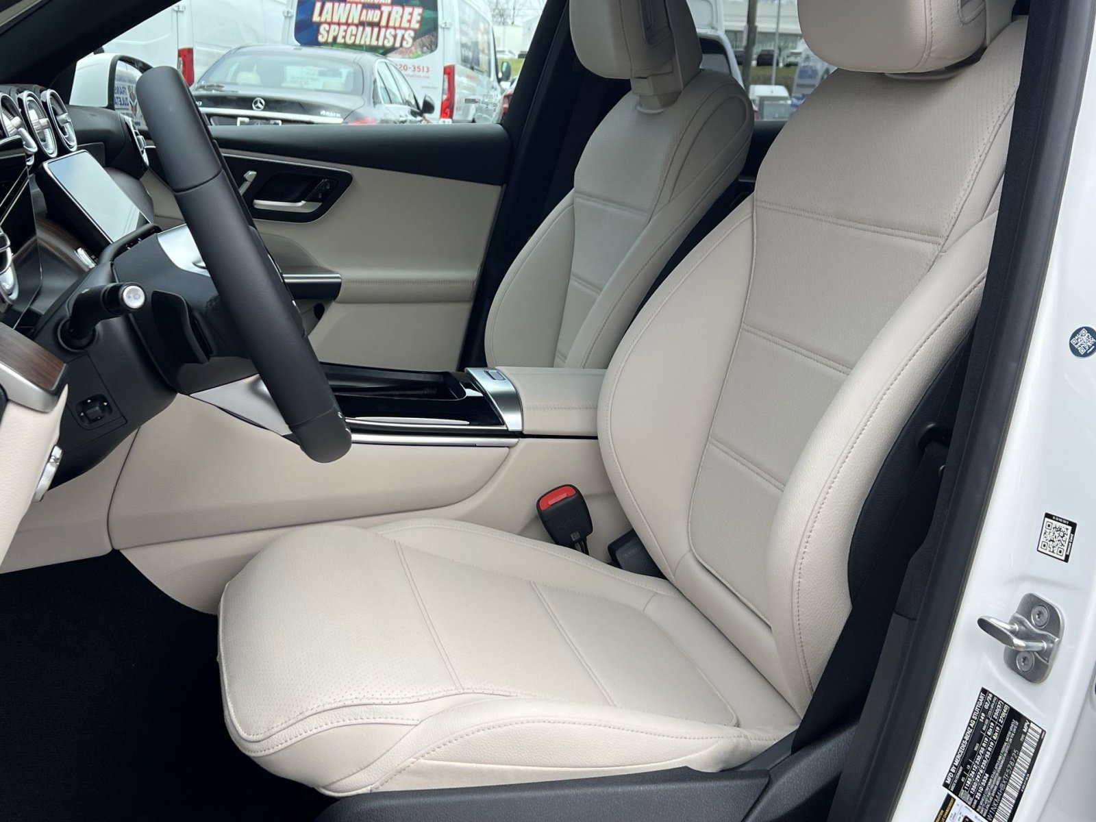 New 2026 Mercedes-Benz GLC 300 4MATIC image 11