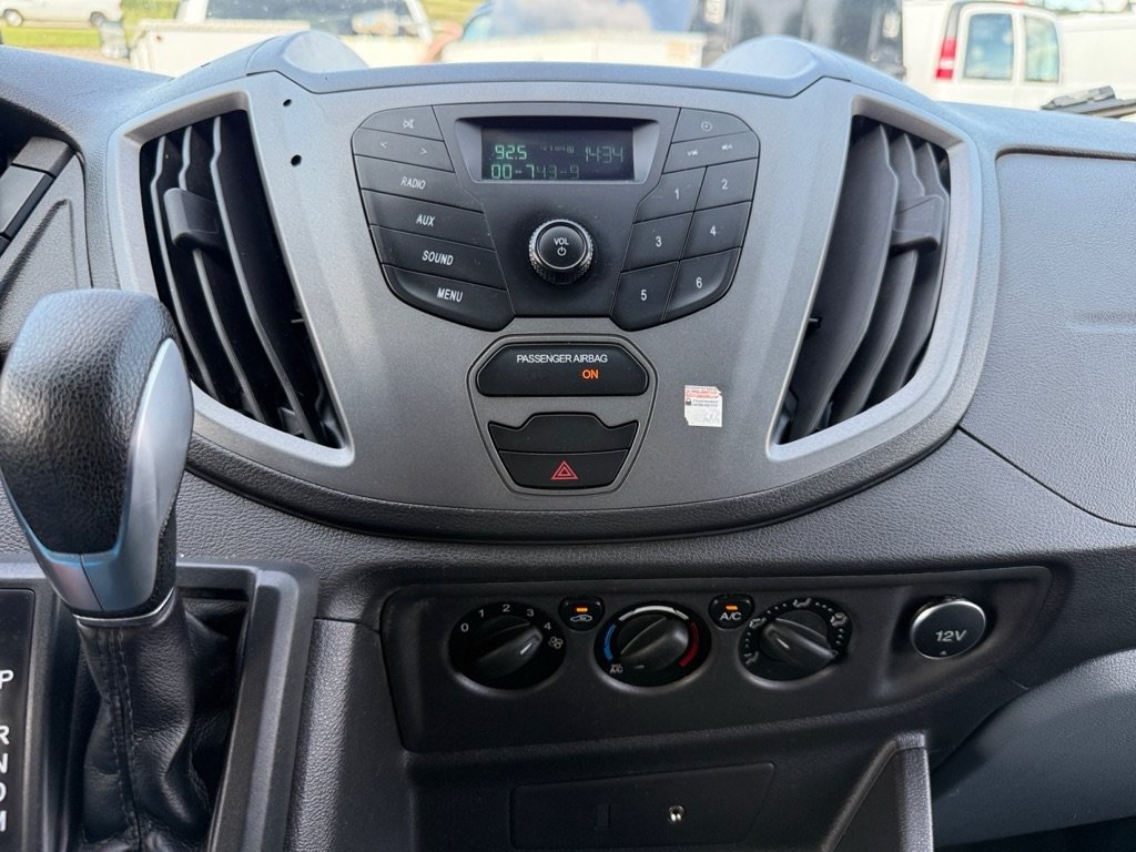 Used 2015 Ford Transit 250 130 Low Roof RWD image 15