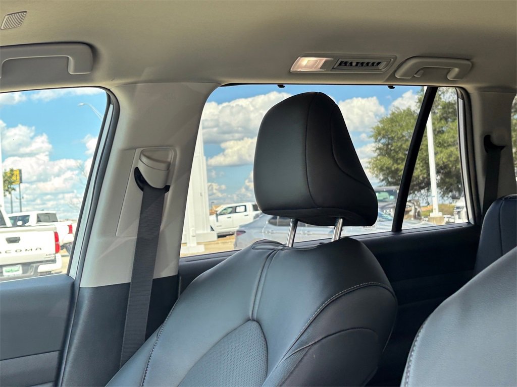 Certified 2024 Toyota Grand Highlander XLE image 14