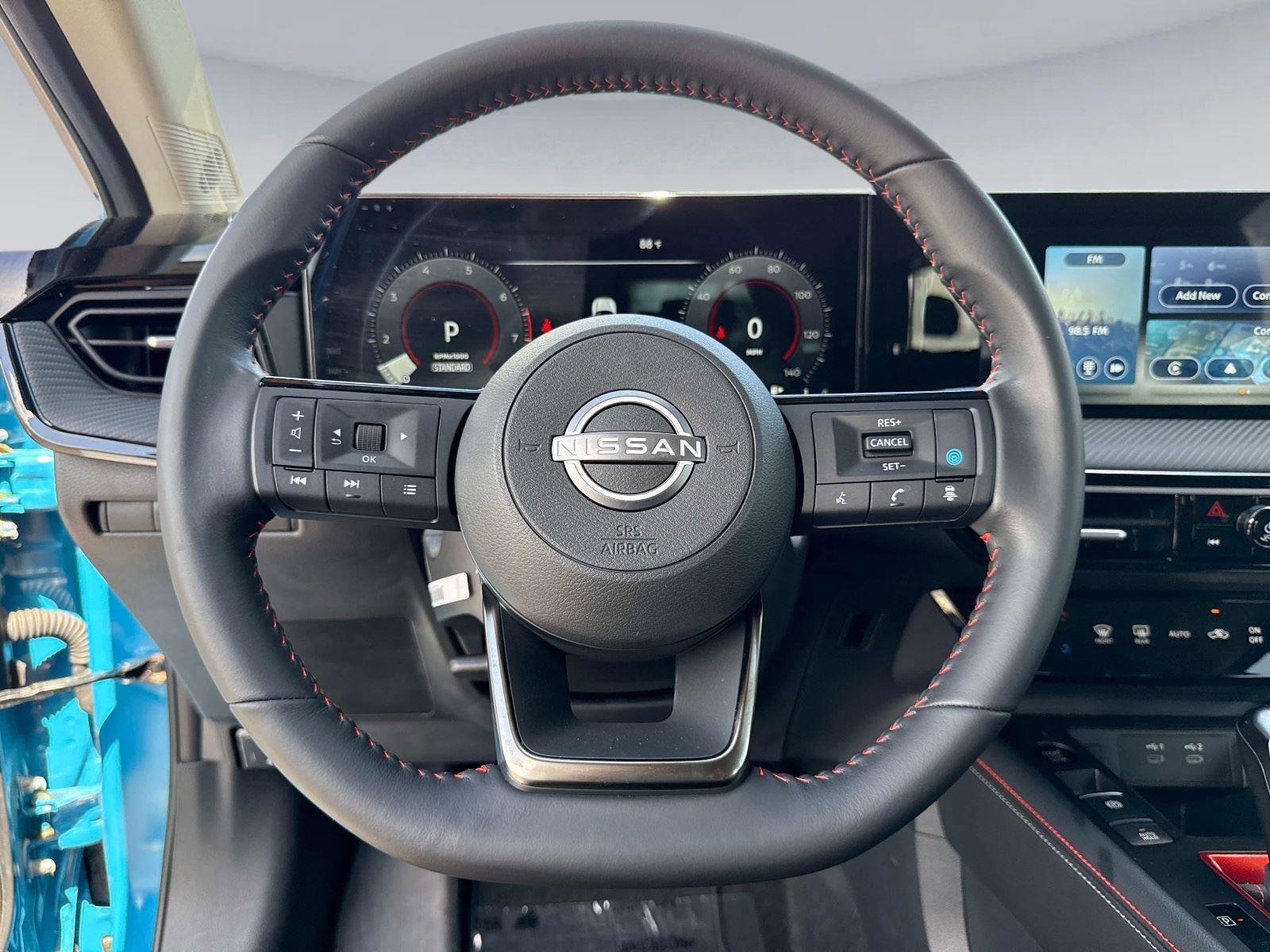 Used 2025 Nissan Kicks SR AWD/4WD image 26