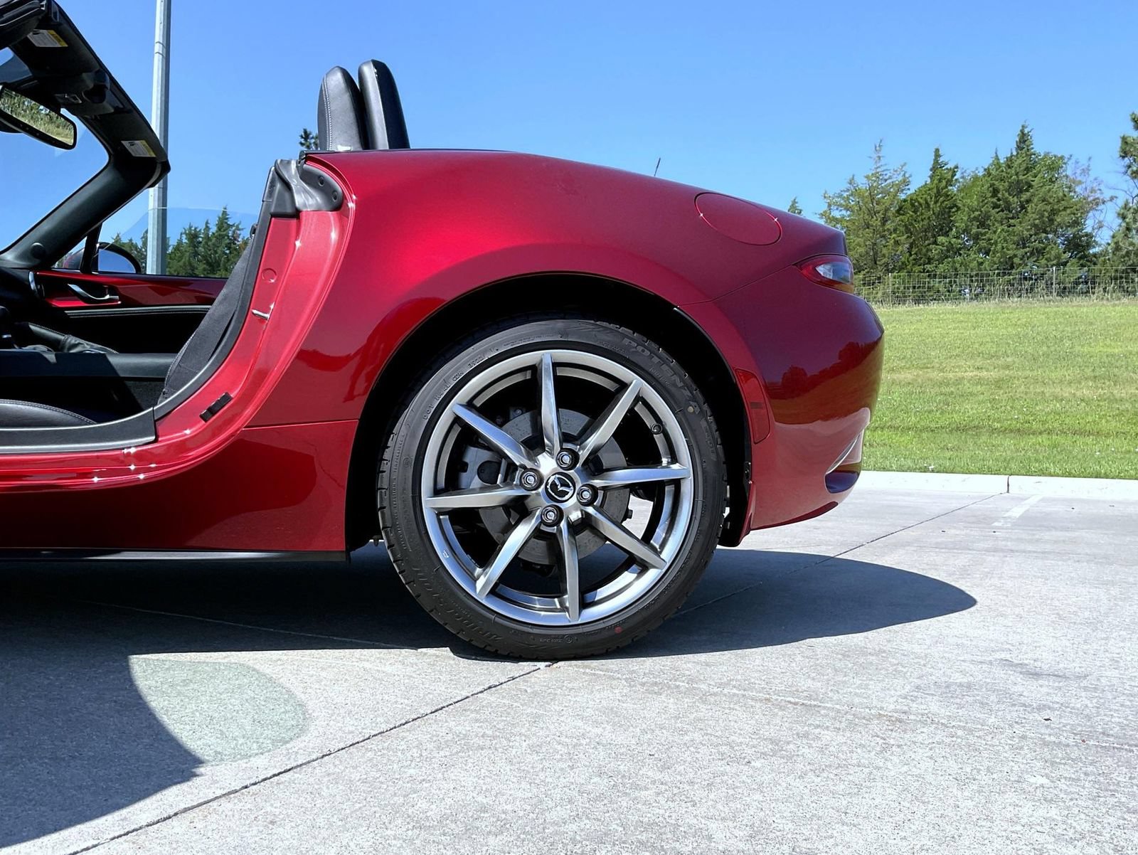 Certified 2022 MAZDA MX-5 Miata Grand Touring RWD image 18