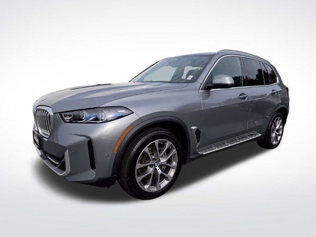 Used 2024 BMW X5 xDrive40i AWD/4WD image 3