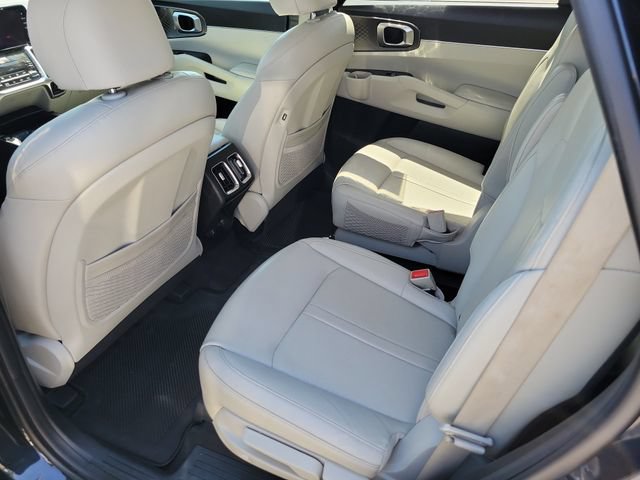 Used 2023 Kia Sorento EX FWD image 25