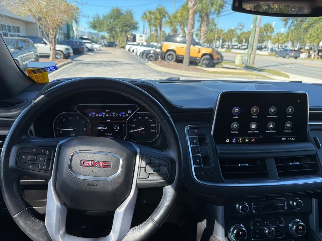 Used 2021 GMC Yukon XL SLT w/ SLT Luxury Package image 17