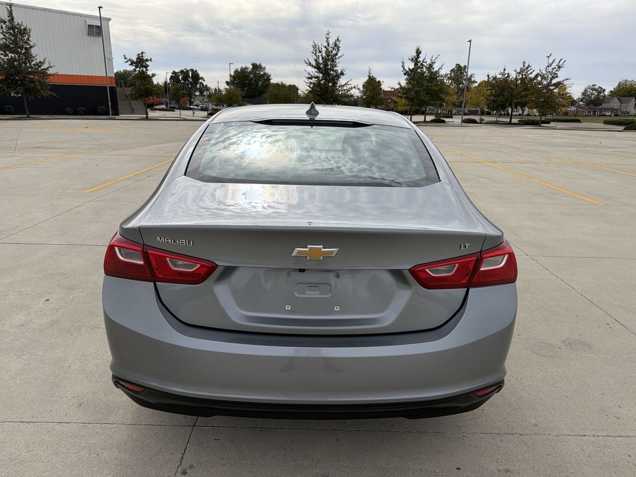Used 2023 Chevrolet Malibu LT image 29