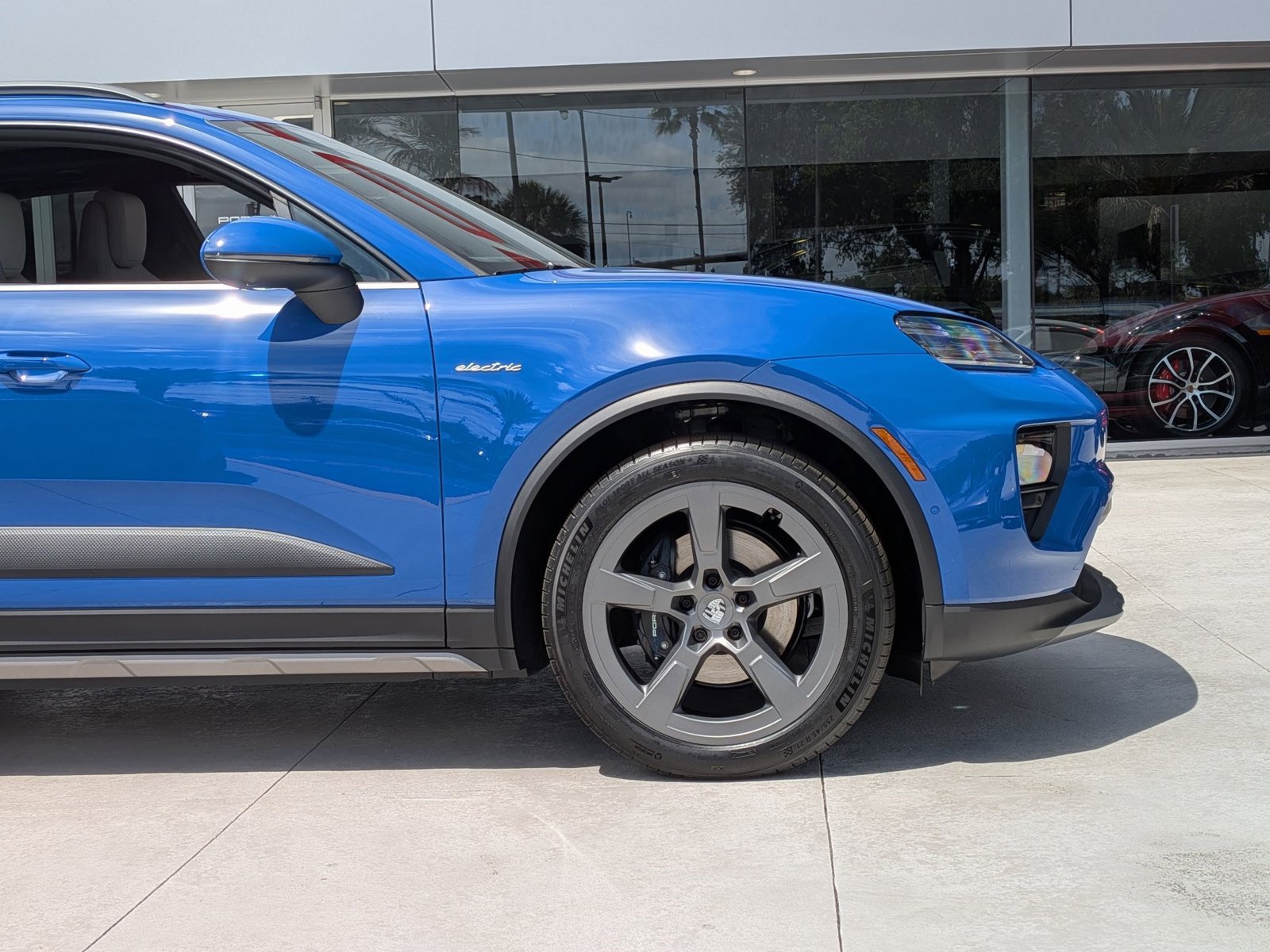 New 2026 Porsche Macan 4 Electric AWD/4WD image 11