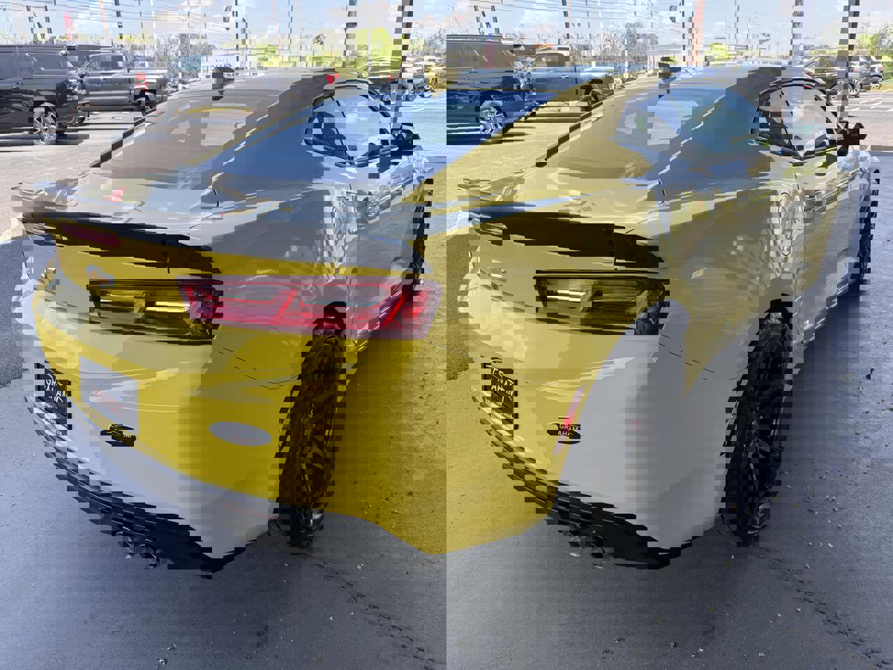 Used 2018 Chevrolet Camaro SS RWD image 5