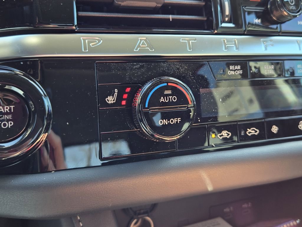 New 2026 Nissan Pathfinder SL w/ SL Premium Package image 18