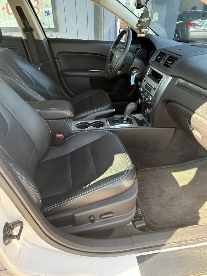 Used 2011 Ford Fusion SEL w/ 301A Rapid Spec Order Code FWD image 7