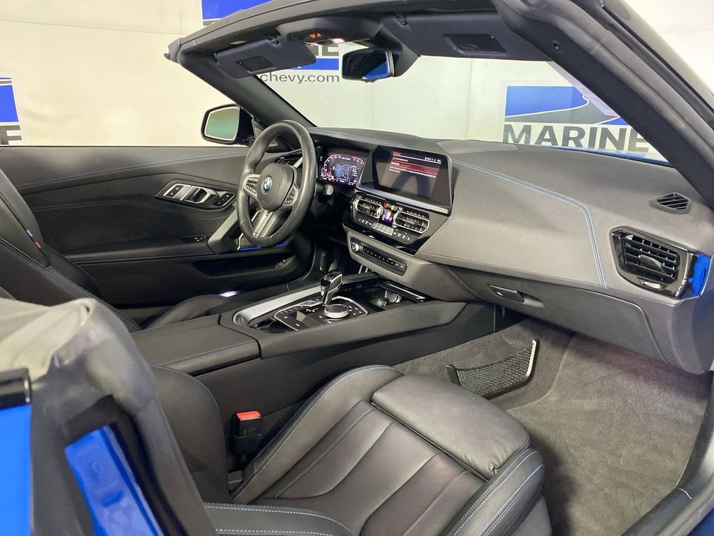 Used 2022 BMW Z4 M40i w/ Premium Package RWD image 33