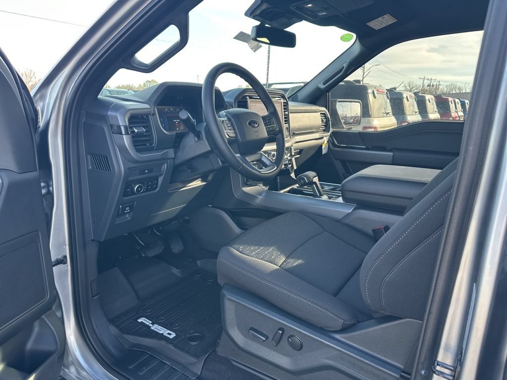 New 2025 Ford F150 XLT w/ Equipment Group 302A MID AWD/4WD image 10