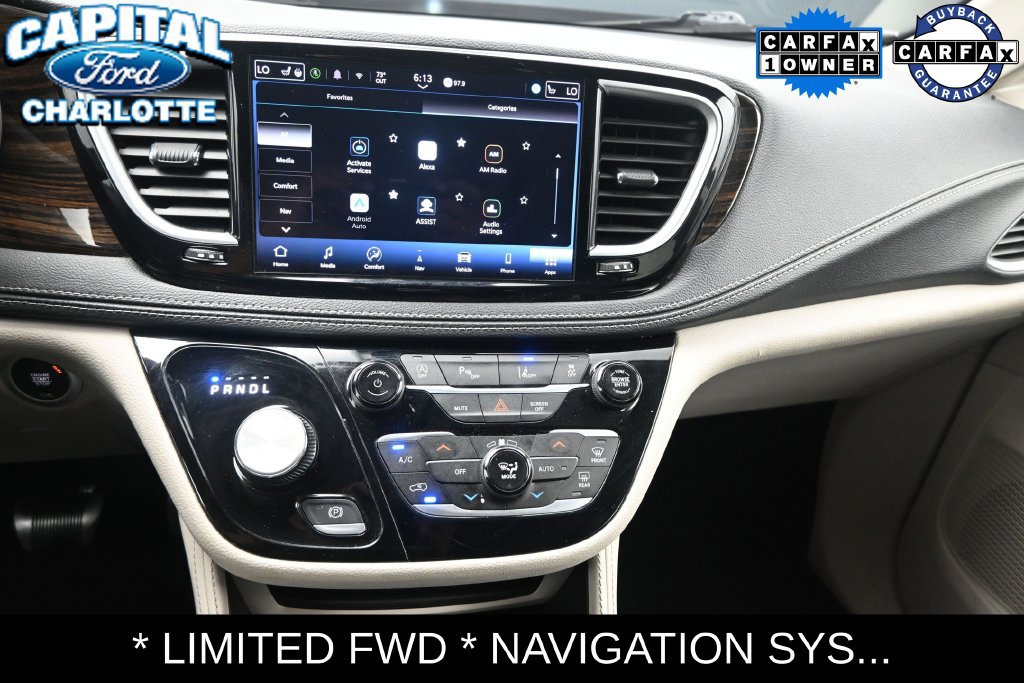 Used 2024 Chrysler Pacifica Limited FWD image 18