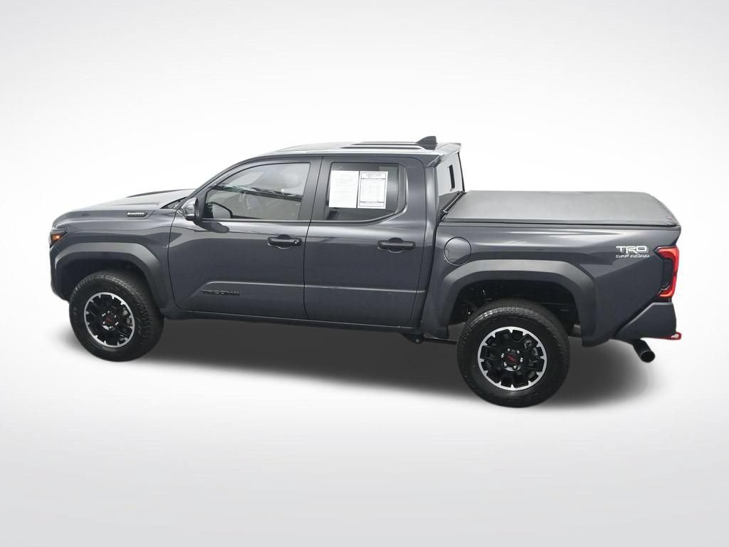 Used 2025 Toyota Tacoma TRD Off-Road w/ TRD Off Road Upgrade Package AWD/4WD image 38