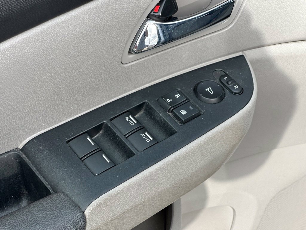 Used 2016 Honda Odyssey SE image 17