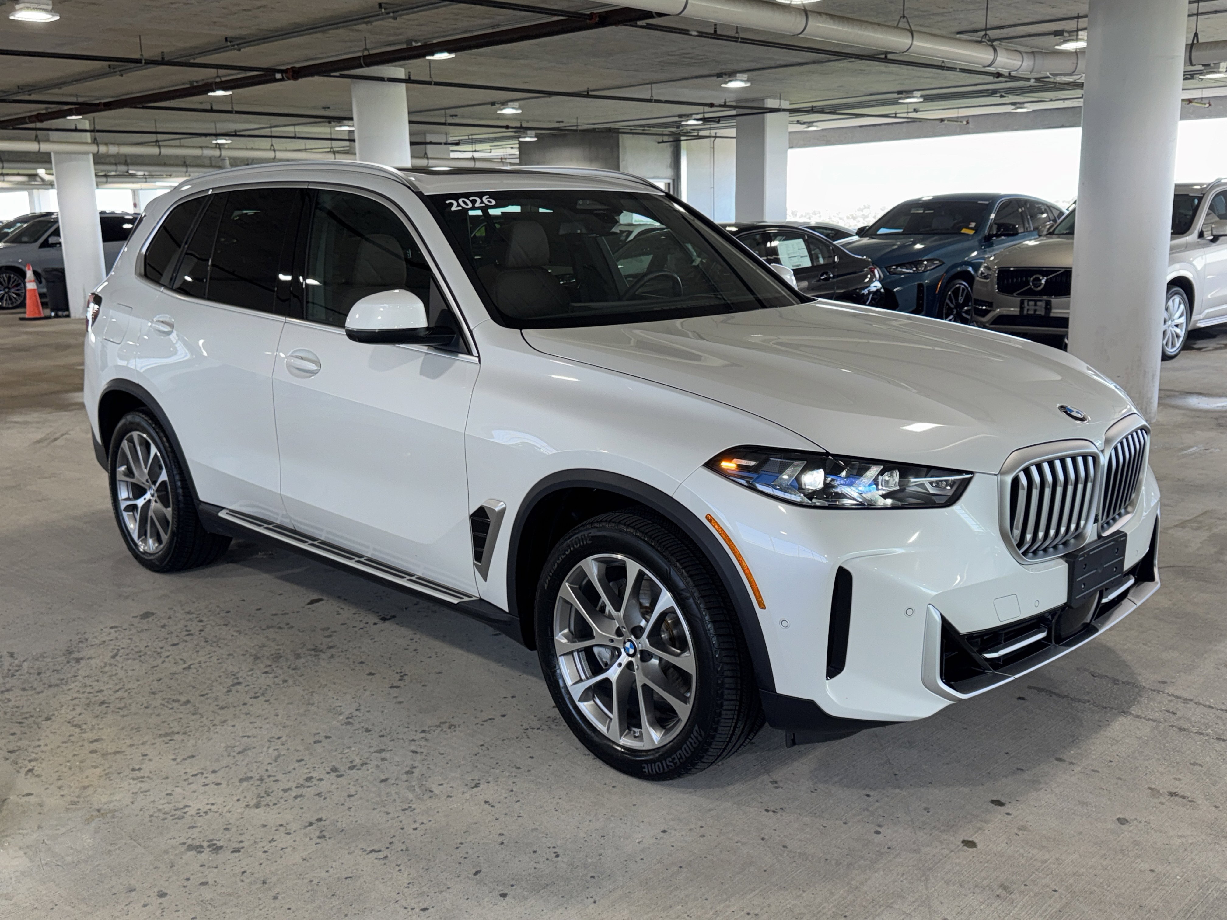 Used 2026 BMW X5 xDrive40i w/ Climate Comfort Package image 2