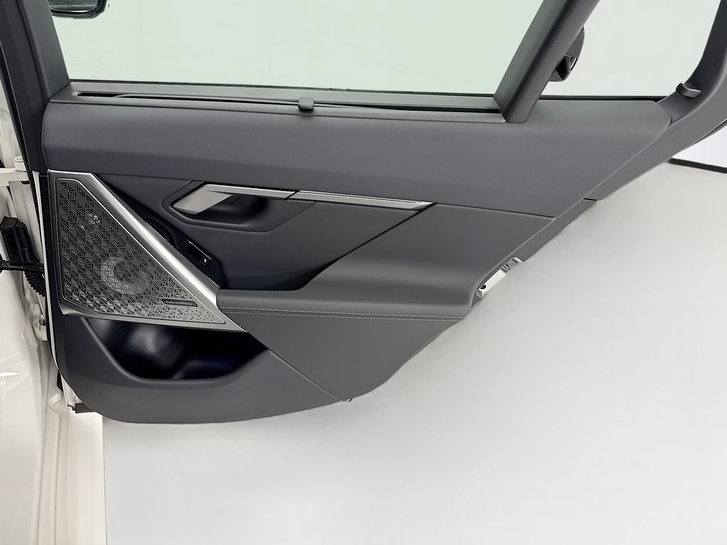 Used 2025 BMW M5 Touring AWD/4WD image 27