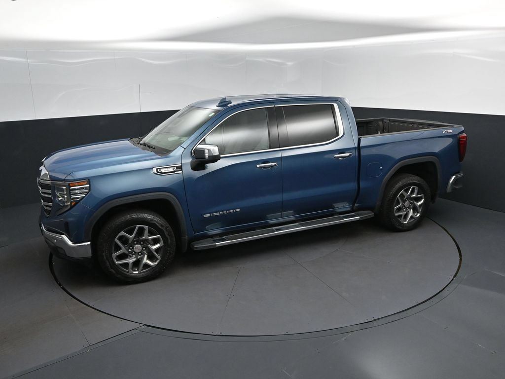 Used 2024 GMC Sierra 1500 SLT AWD/4WD image 32