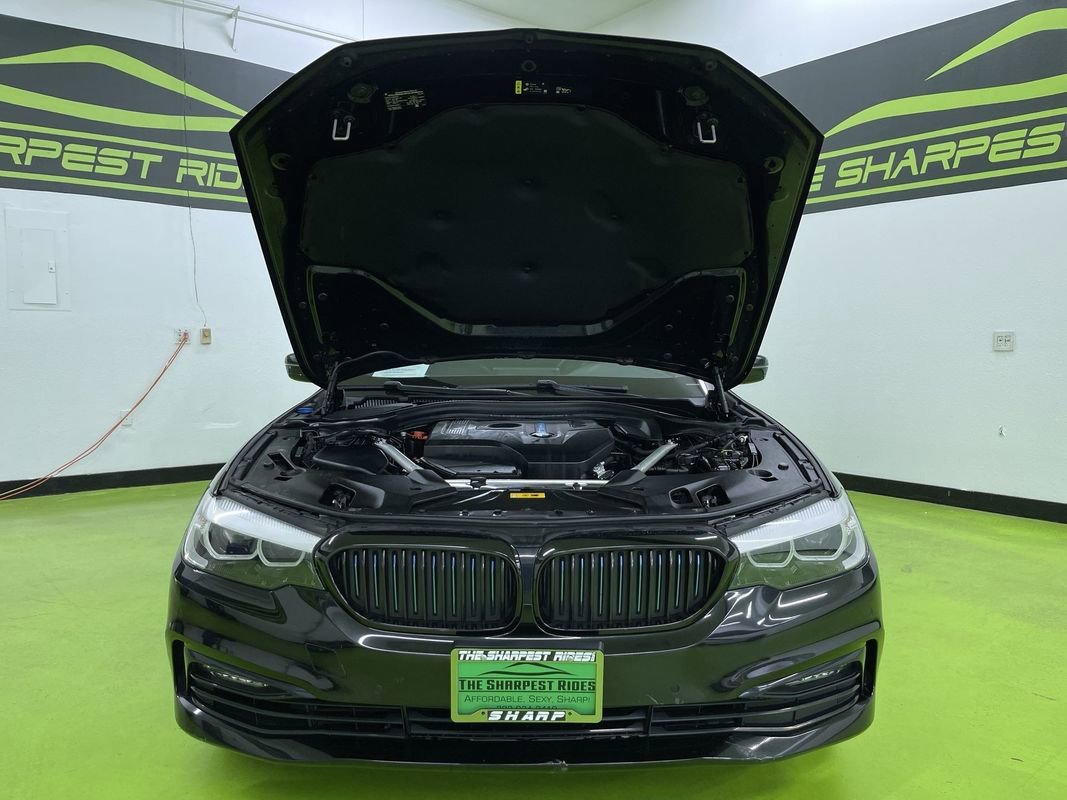 Used 2018 BMW 530e w/ Premium Package 2 image 4