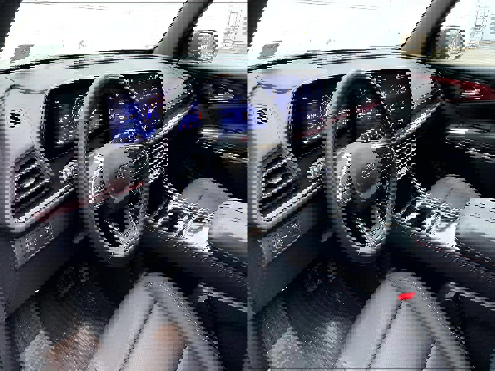 Used 2024 Chevrolet Traverse Z71 w/ LPO, Floor Liner Package image 8