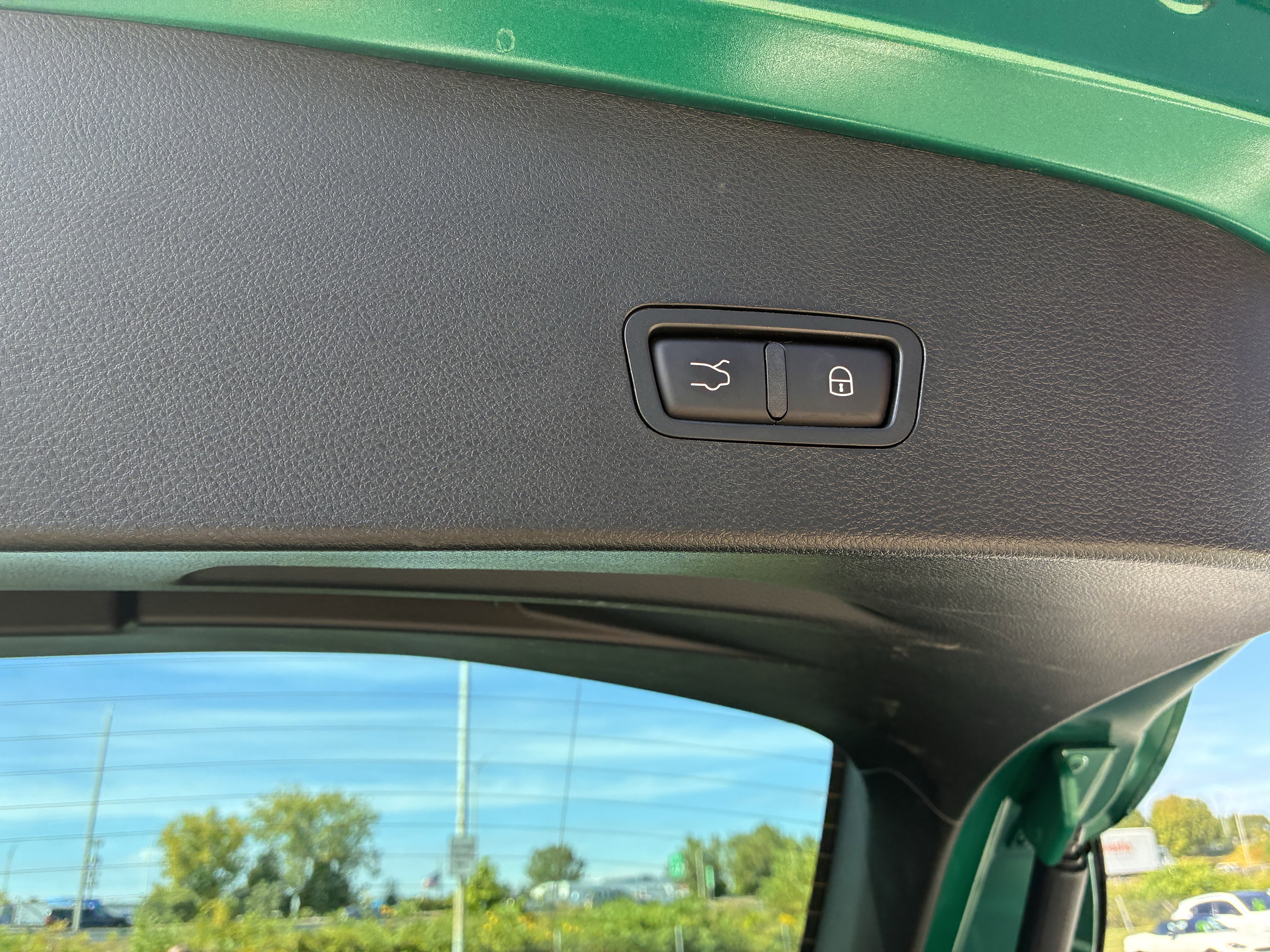 Certified 2024 Alfa Romeo Tonale Ti w/ Premium Interior Package image 33