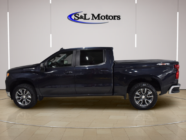 Used 2023 Chevrolet Silverado 1500 LT AWD/4WD image 4