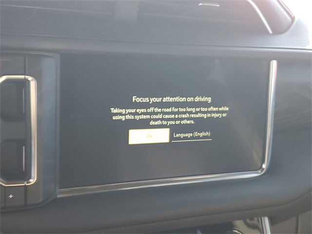 Used 2024 GMC Yukon XL Denali image 17