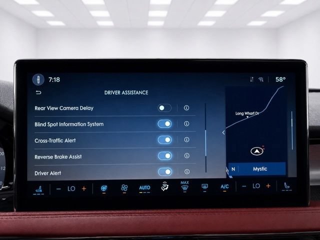 Used 2025 Lincoln Corsair Reserve w/ Equipment Group 202A AWD/4WD image 32