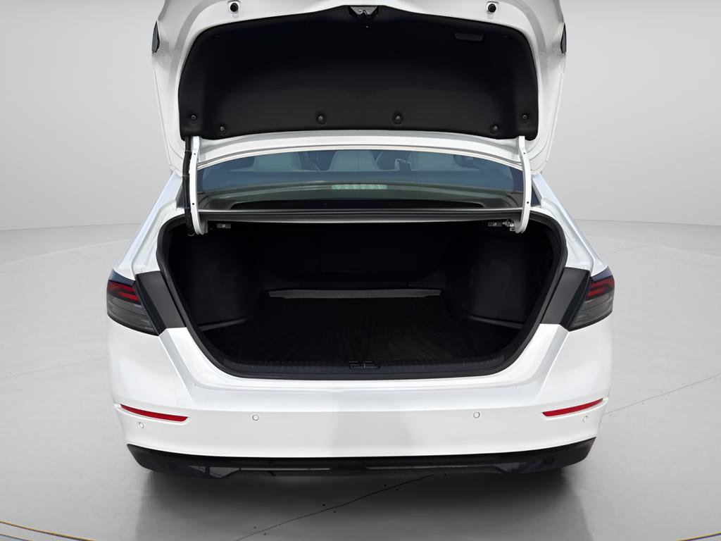 Used 2023 Honda Accord Touring image 13