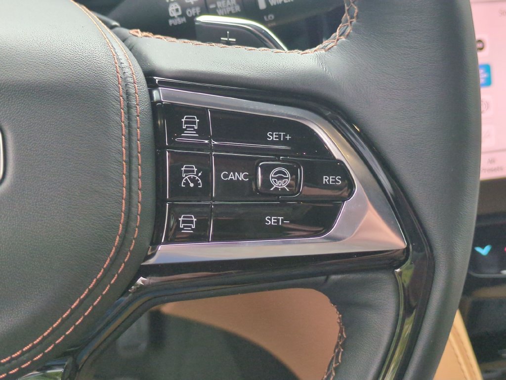 New 2027 Jeep Grand Cherokee L Summit AWD/4WD image 17