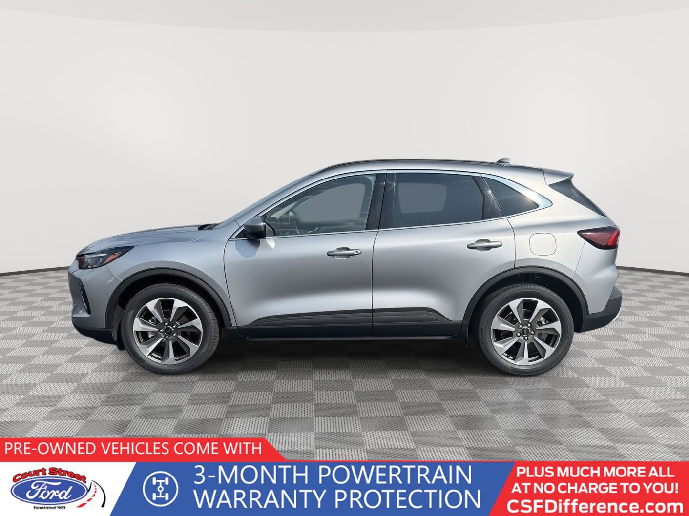 Used 2023 Ford Escape Platinum image 14