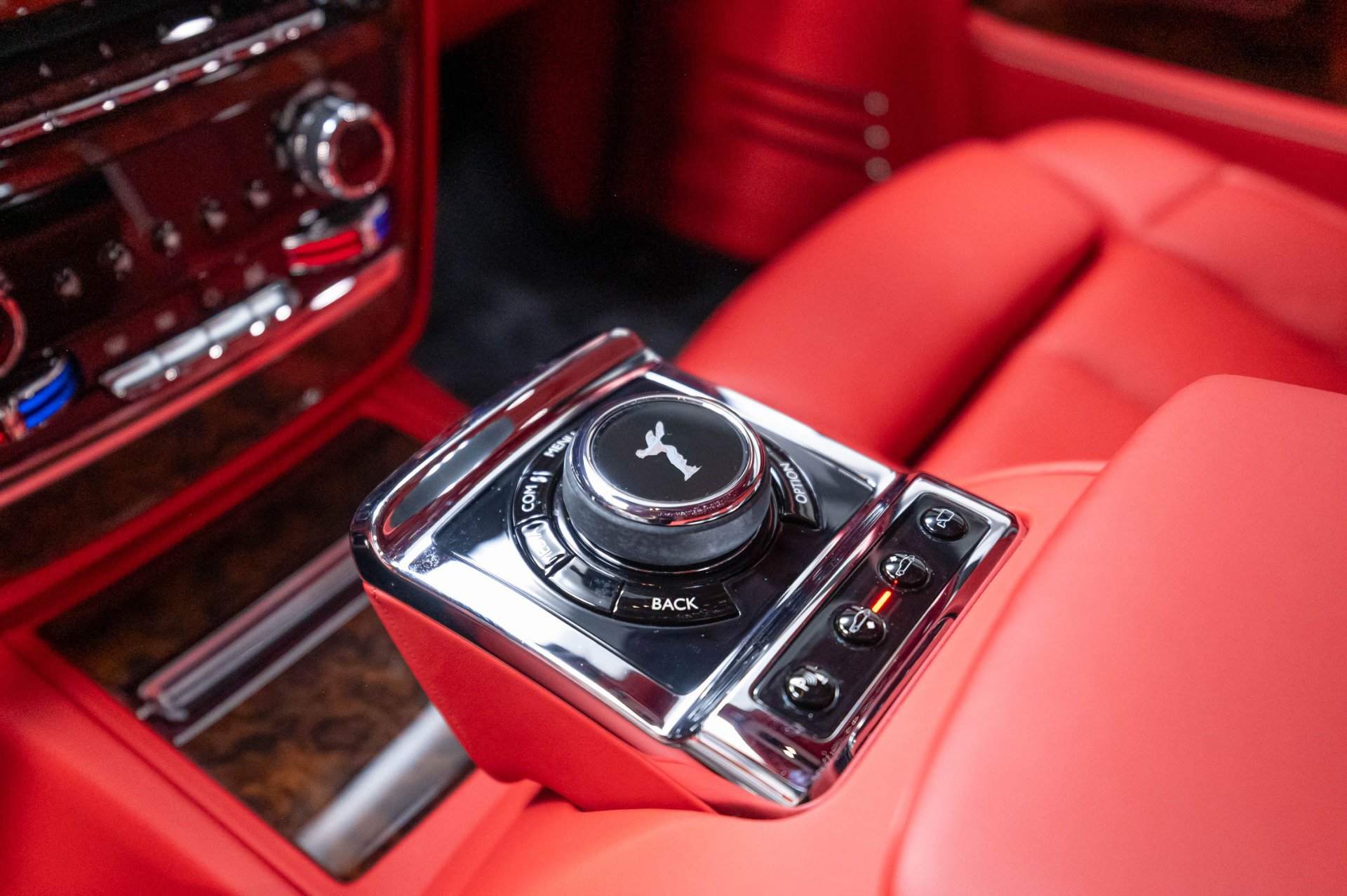 Used 2019 Rolls-Royce Phantom Sedan RWD image 16