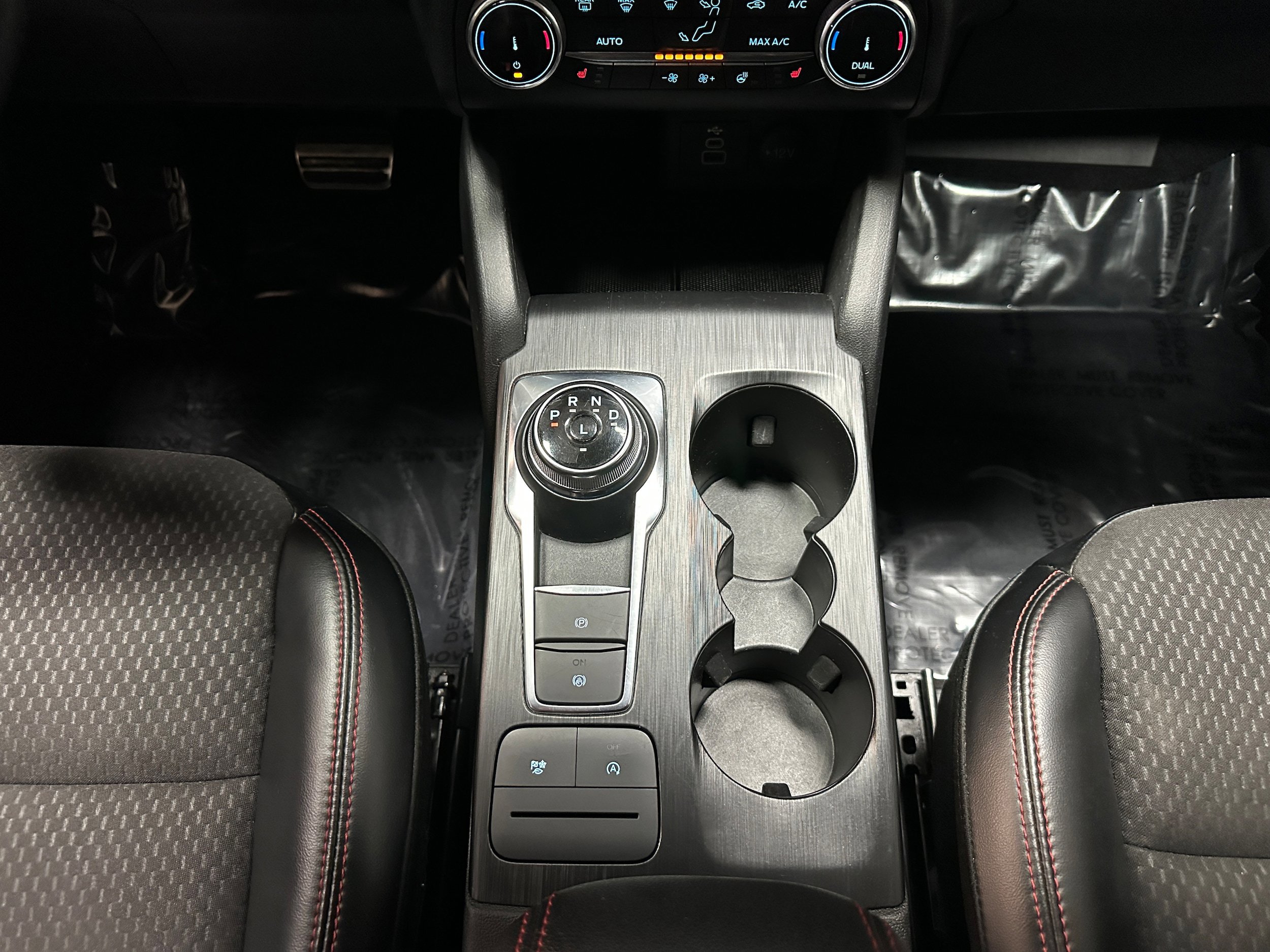 Certified 2024 Ford Escape ST-Line AWD/4WD image 23